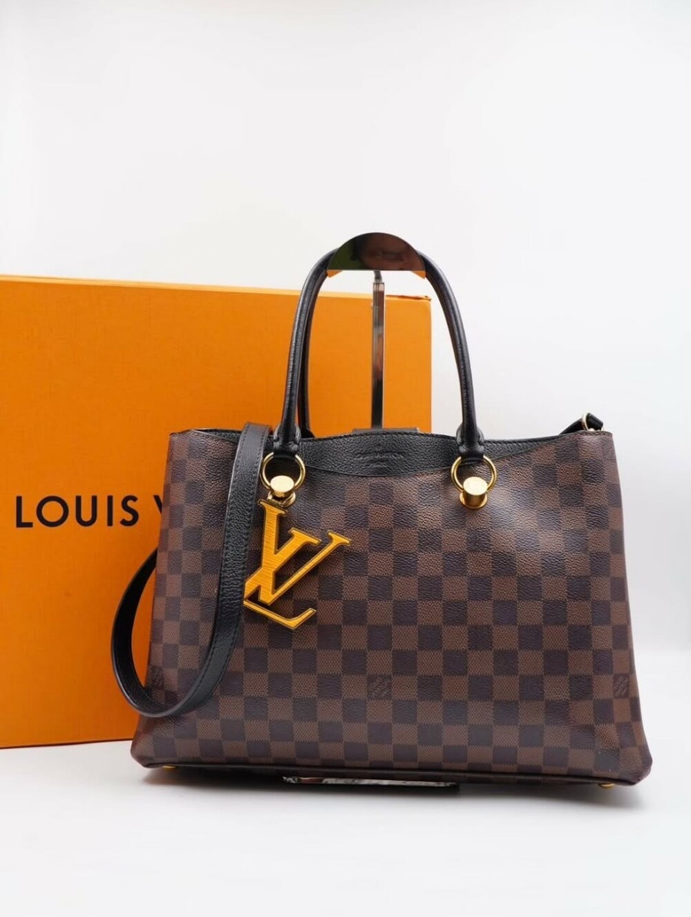 CP67 💟 LOUIS VUITTON Damier Ebene LV Riverside